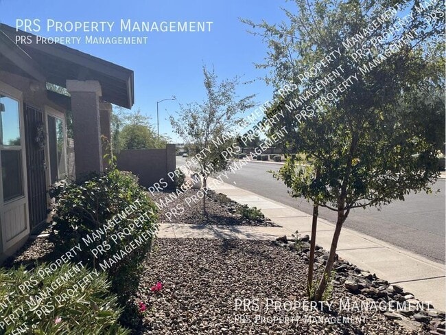 Photo - 157 W Inglewood St Unidad 157 #3 W Inglewood St