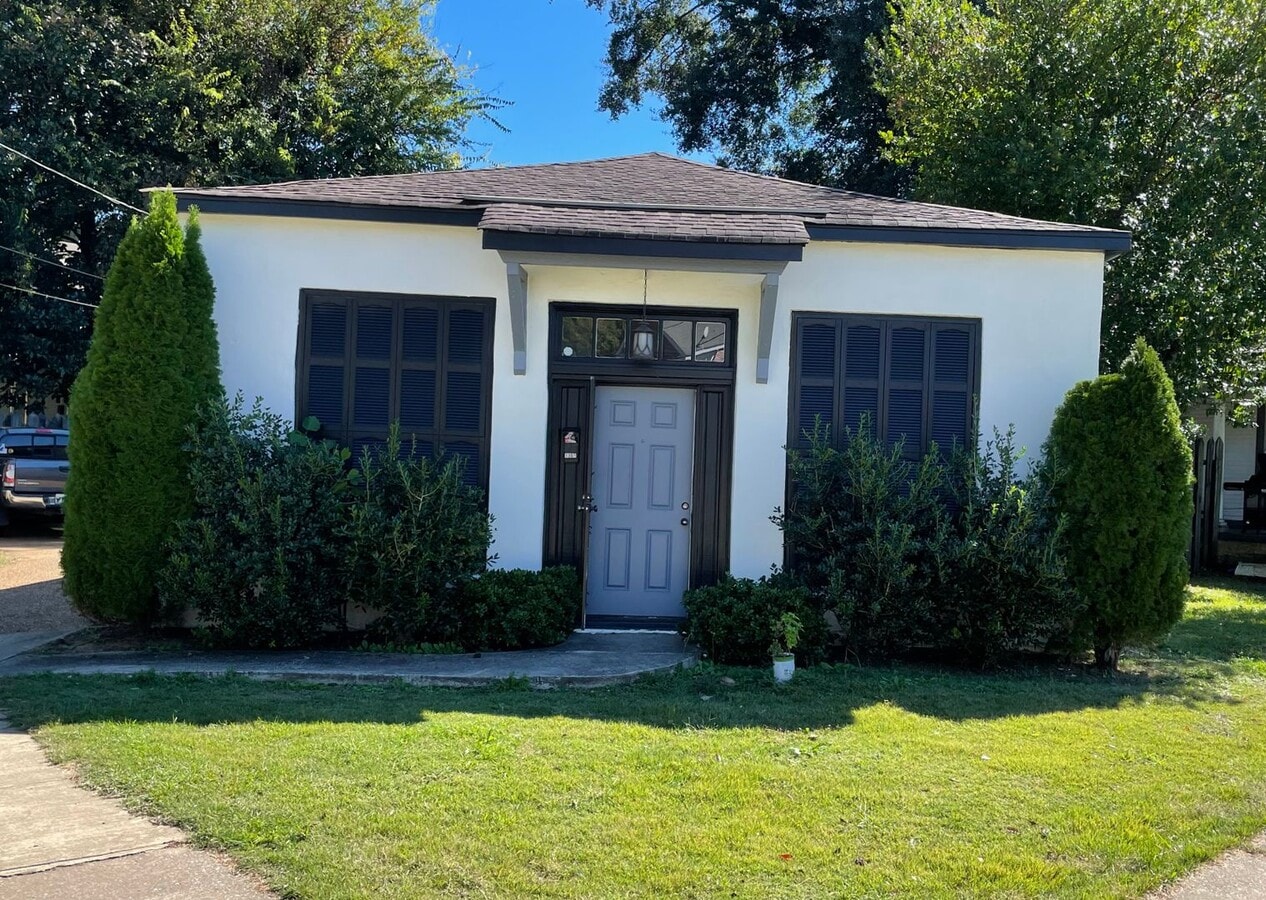 Photo - 1301 Queen City Ave