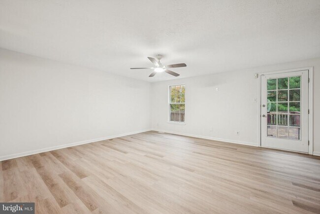 Photo - 29 Wagon Wheel Dr