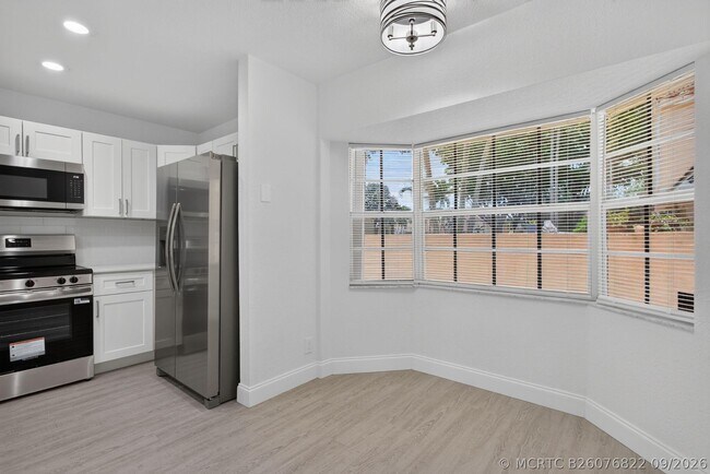 11451 Lakeview Dr Unit 3A