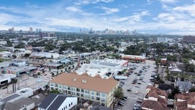 Building Photo - 2120 Kipling St Unit 306