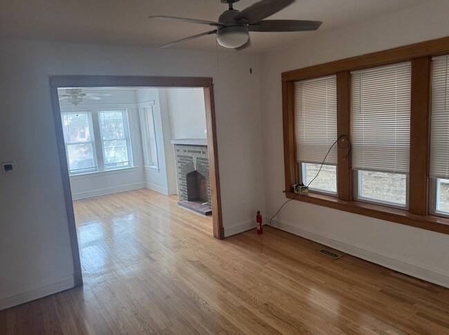 Photo - 2944 N Luna Ave Unit 1st Floor