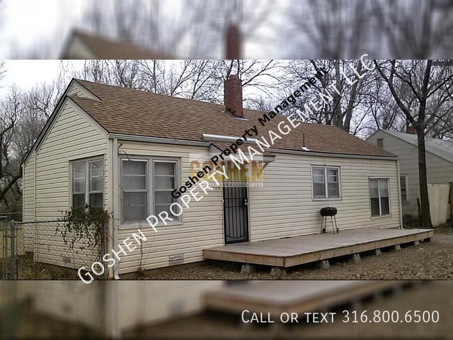 Home with Large Bedroom & includes Washer ... - Home with Large Bedroom & includes Washer ...