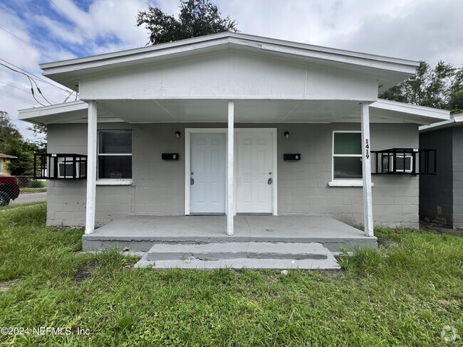 Building Photo - 1419 Brady St Rental