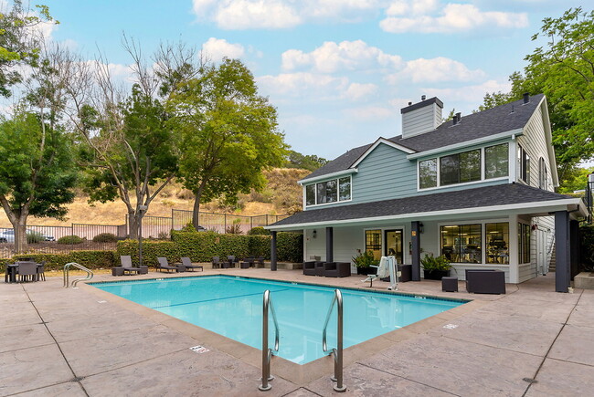 Building Photo - Deer Valley