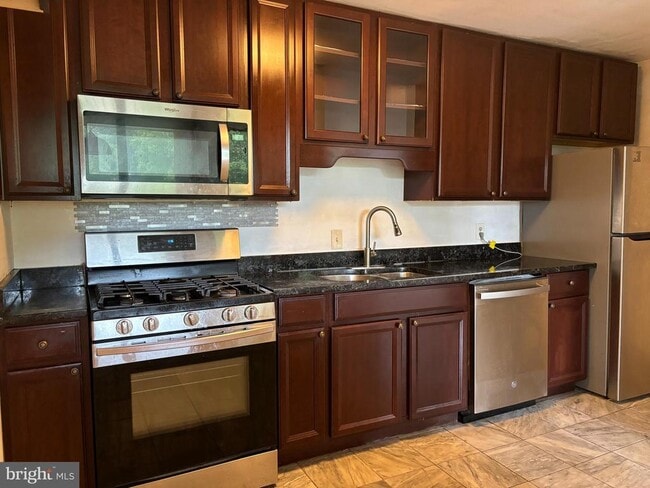 Photo - 525 N Armistead St Unidad 302