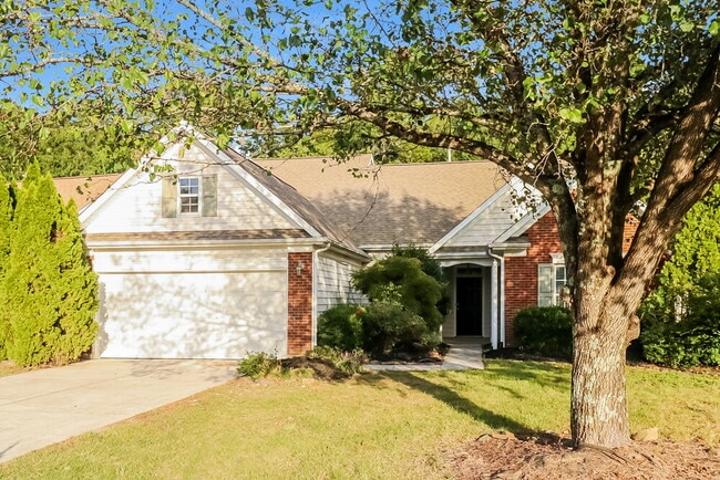Building Photo - 15541 De Havilland Dr