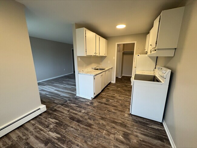 Photo - 11 Reading Crescent Unit 6