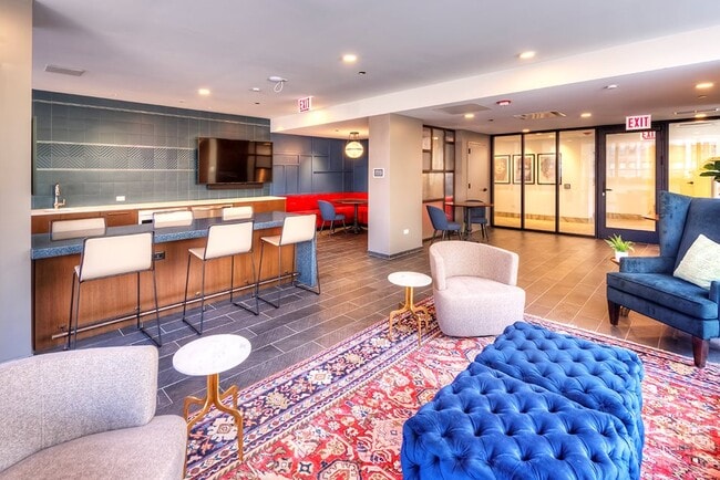 Photo - 755 S Clark St Unidad 1803