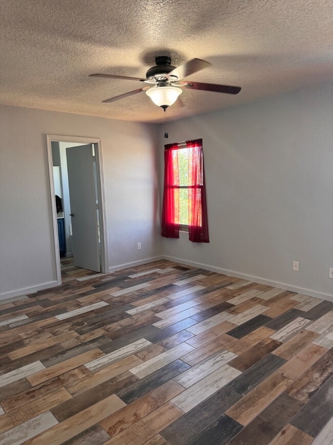 Photo - 624 Torretta Dr SW