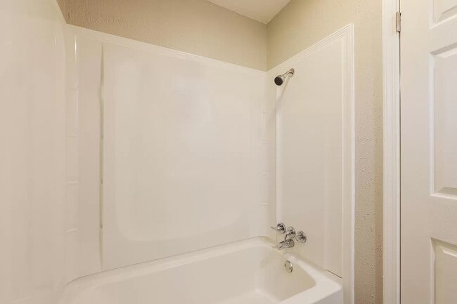 Photo - 16738 Barcelona Dr