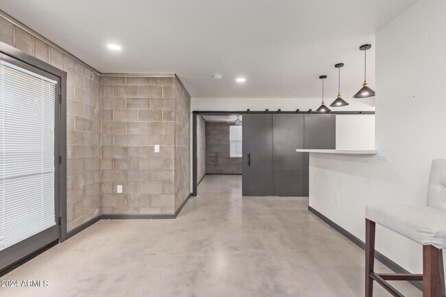 Photo - 129 N 11th Ave Unidad Apt 1B