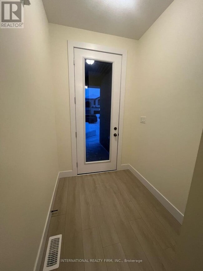 Photo - 2671 Bobolink Ln