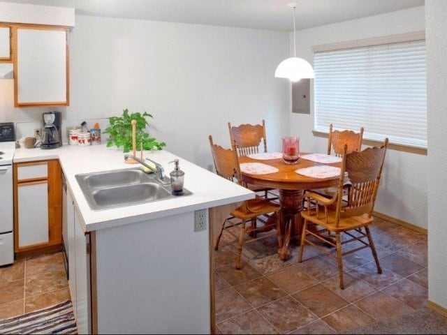 Photo - 020-Creekside Apartments