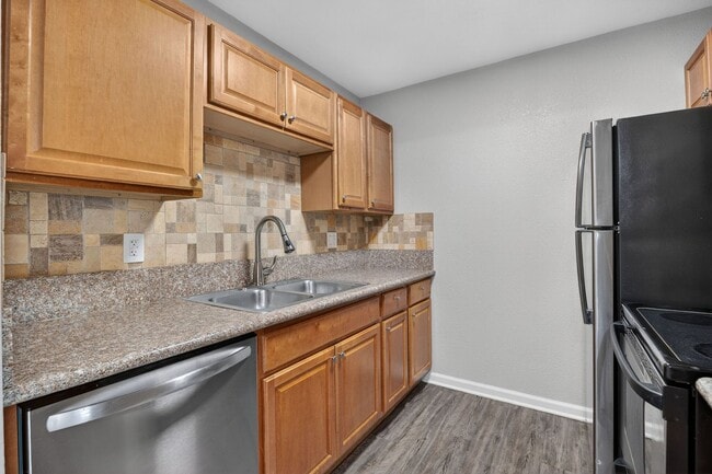 Photo - Upgraded 1 Bedroom Unit with Spacious Bedroom!