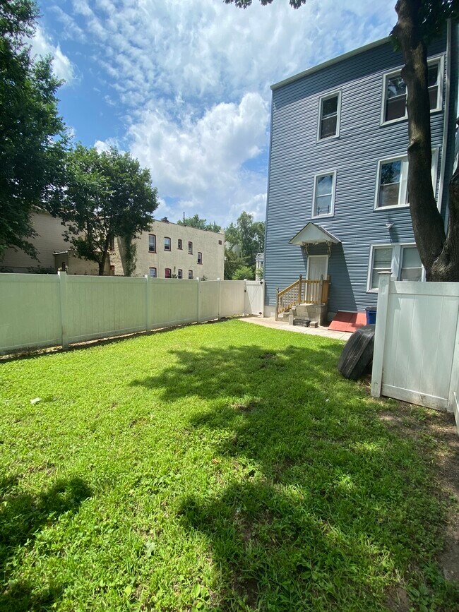 Photo - 534 S 20th St Unit 3