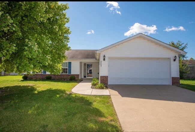Building Photo - Carrington Estates...3 Bedroom 2 Bath