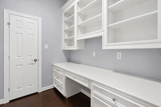 Photo - 2822 Taylorcrest