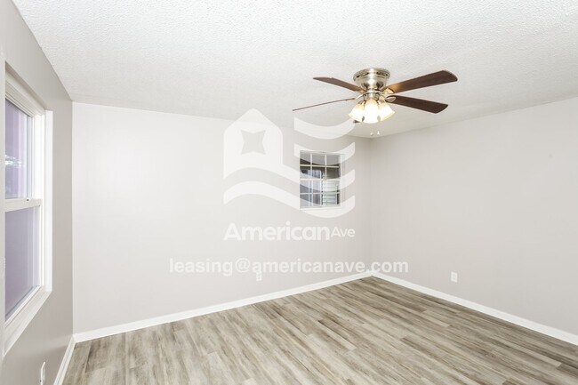 Photo - 2409 CoCo Rd