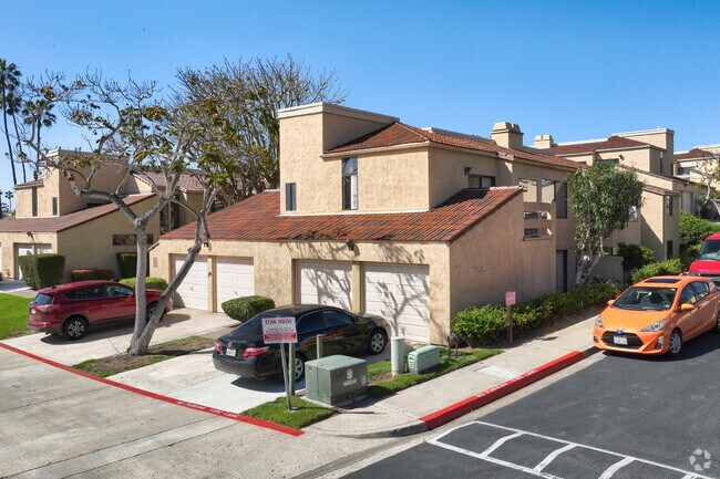 7904-7994 Caminito Dia - Dieguenos