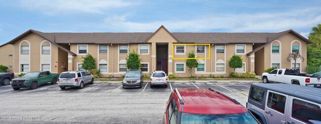 240 Spring Dr Unit 8