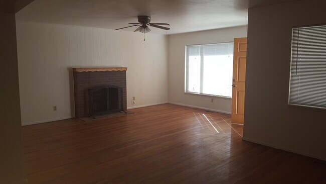 Photo - COMING SOON!!! Updated home with easy freeway access