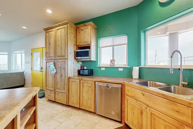 Photo - 60 Northview Dr