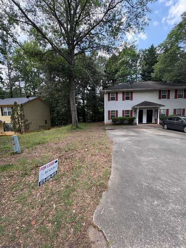 Photo - 2 Bedroom Townhome in Flowery Branch!
