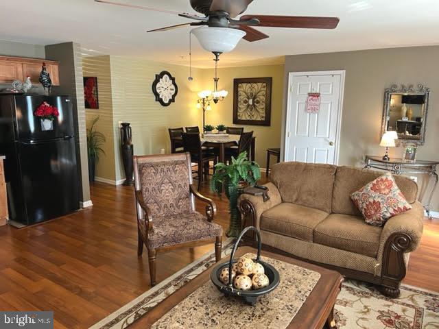 Photo - 305 Red Bud Ln