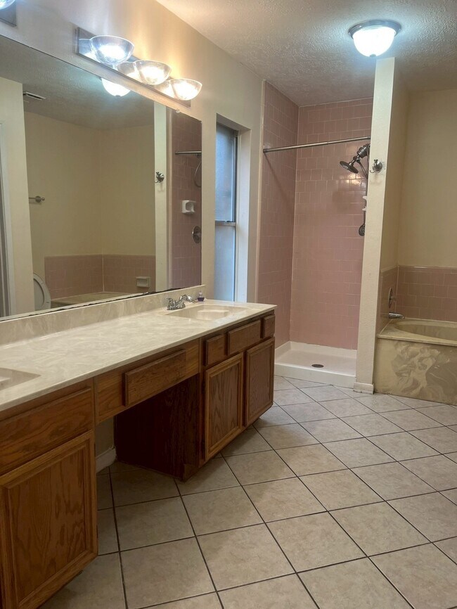 Photo - 4823 Pecan Grove Dr