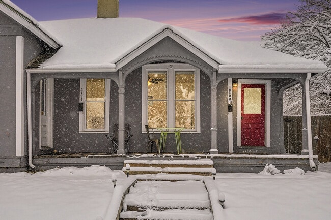 Building Photo - 2122 Hooker St