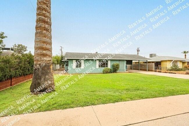 Photo - 1723 W Indianola Ave