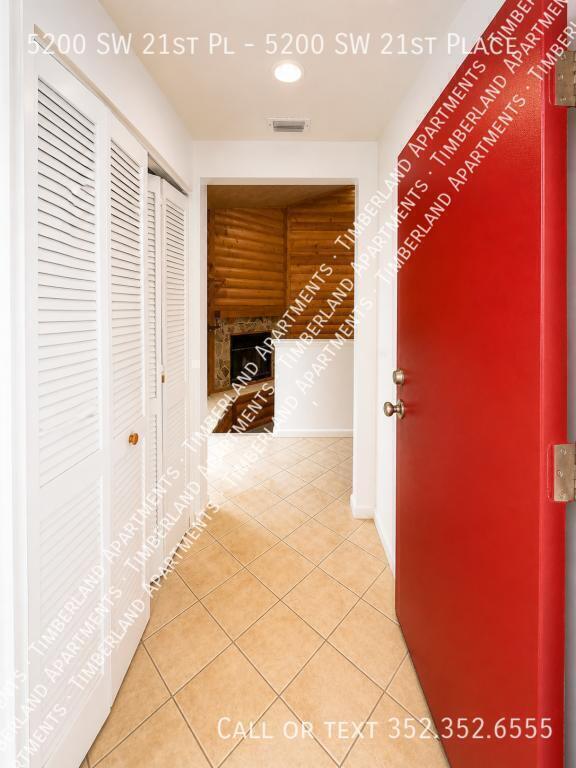 Photo - 5200 SW 21st Pl Unit 5200 SW 21st Place