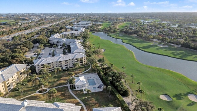 Photo - 3501 Village Blvd Unidad 104