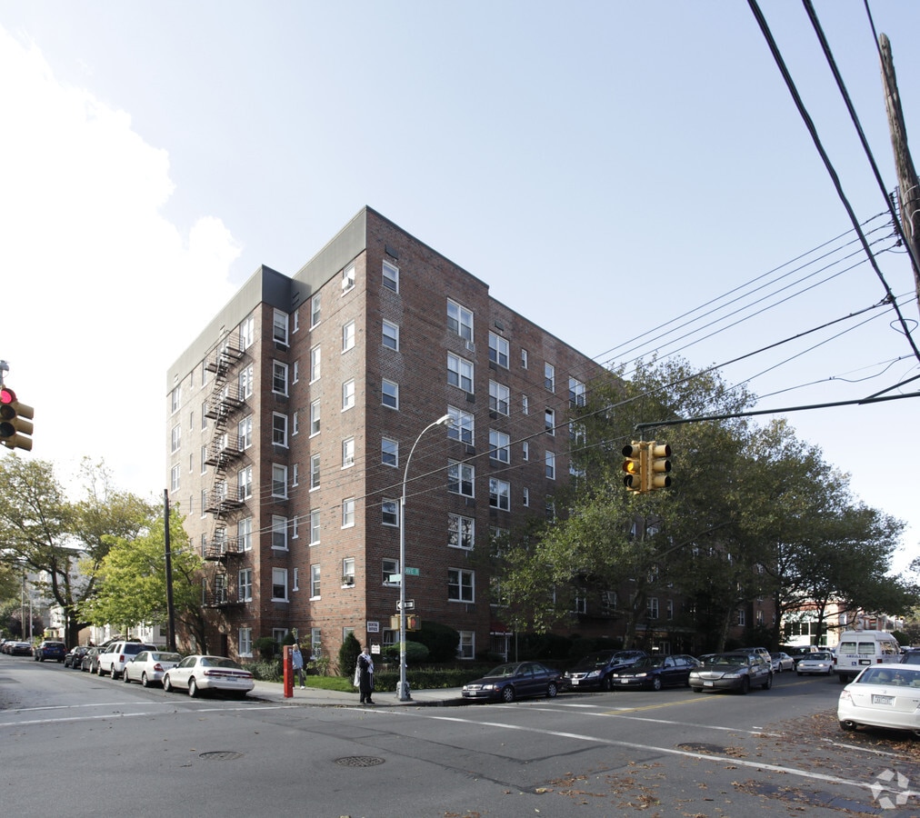 Photo - 1310 Avenue R