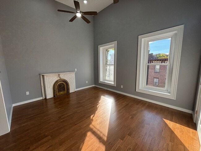 Building Photo - 171 Remsen St Unit 3