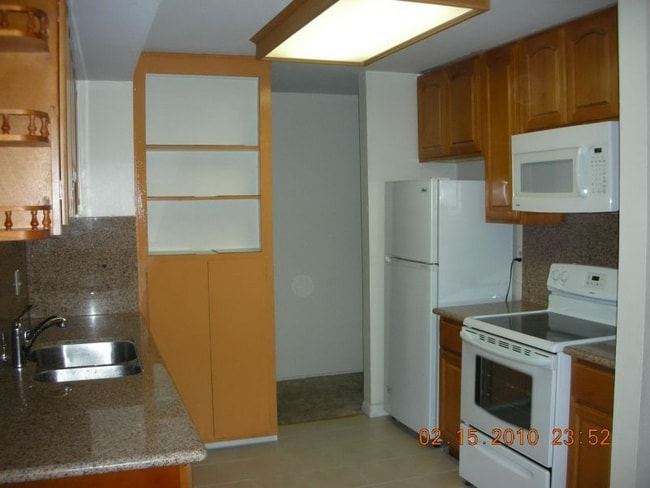 Photo - 1730 Halford Ave