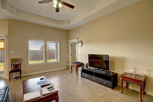 Photo - 3005 Dante Dr