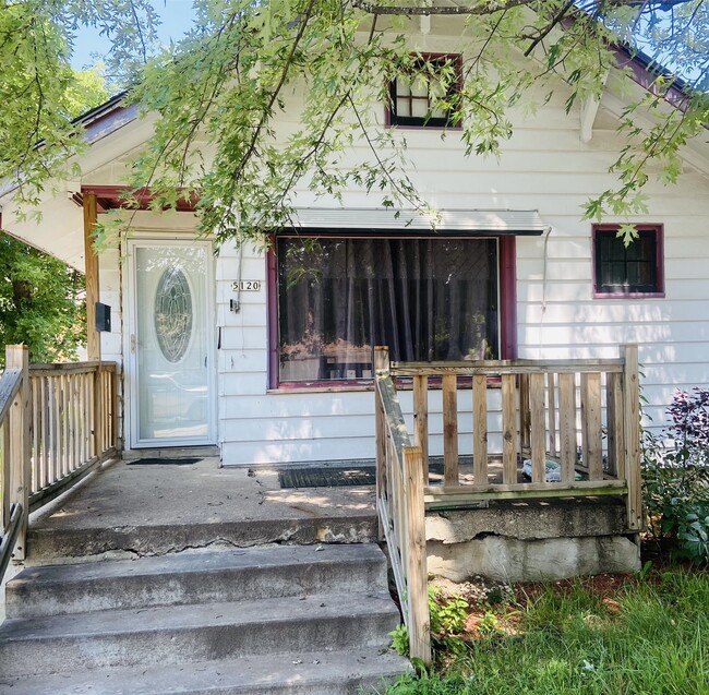 Photo - 5120 W Courtland Ave House