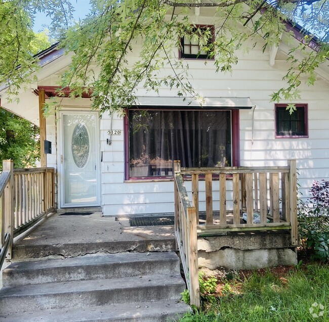 Building Photo - 5120 W Courtland Ave Rental