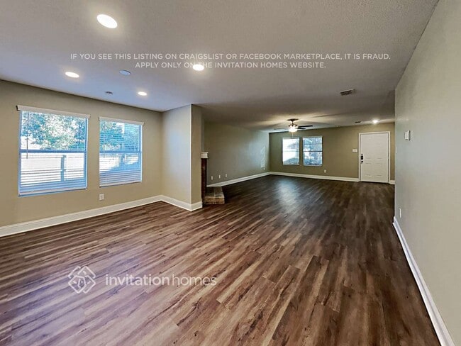 Photo - 2361 Live Oak Dr