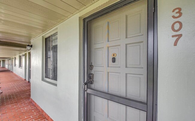 Photo - 4070 Tivoli Ct Unit 307