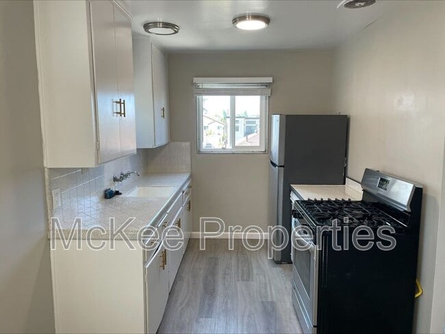 Photo - 816 1/2 Diamond Street