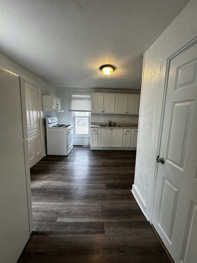 Building Photo - 1116 61st St Unit 1118 Rental