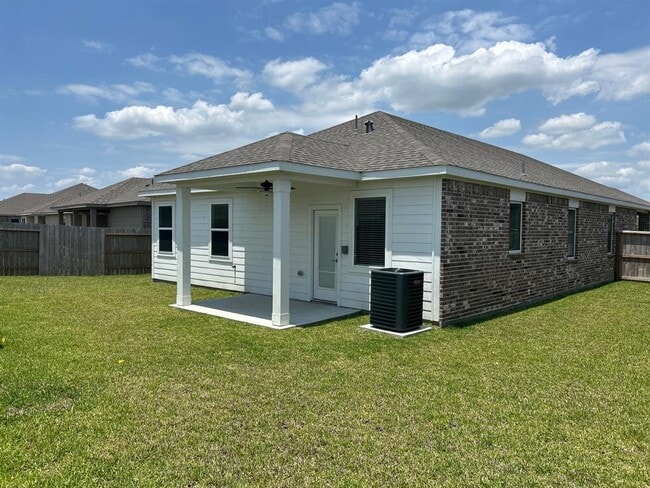Photo - 1026 Whispering Winds Dr House