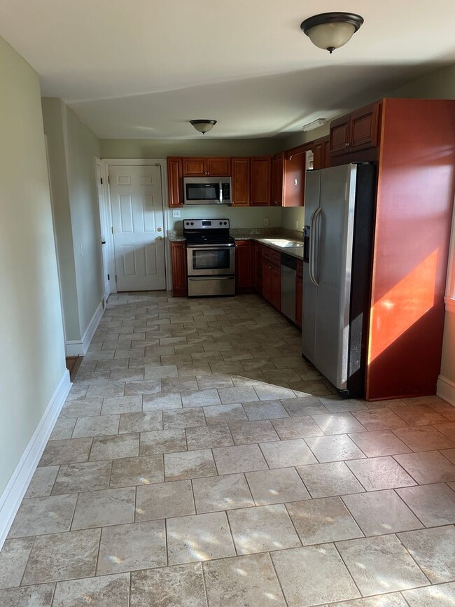 Photo - 5509 Skylark Rd