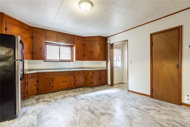 Photo - 81 Oxford St