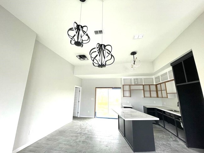 Photo - 2302 San Pascual St