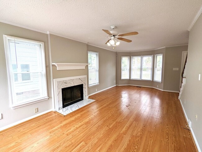Photo - 4940 Harbour Towne Dr