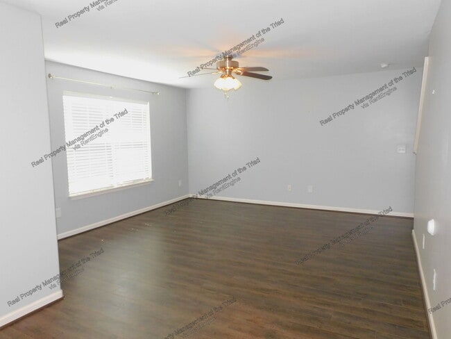 Photo - 2627 Leighswood Dr